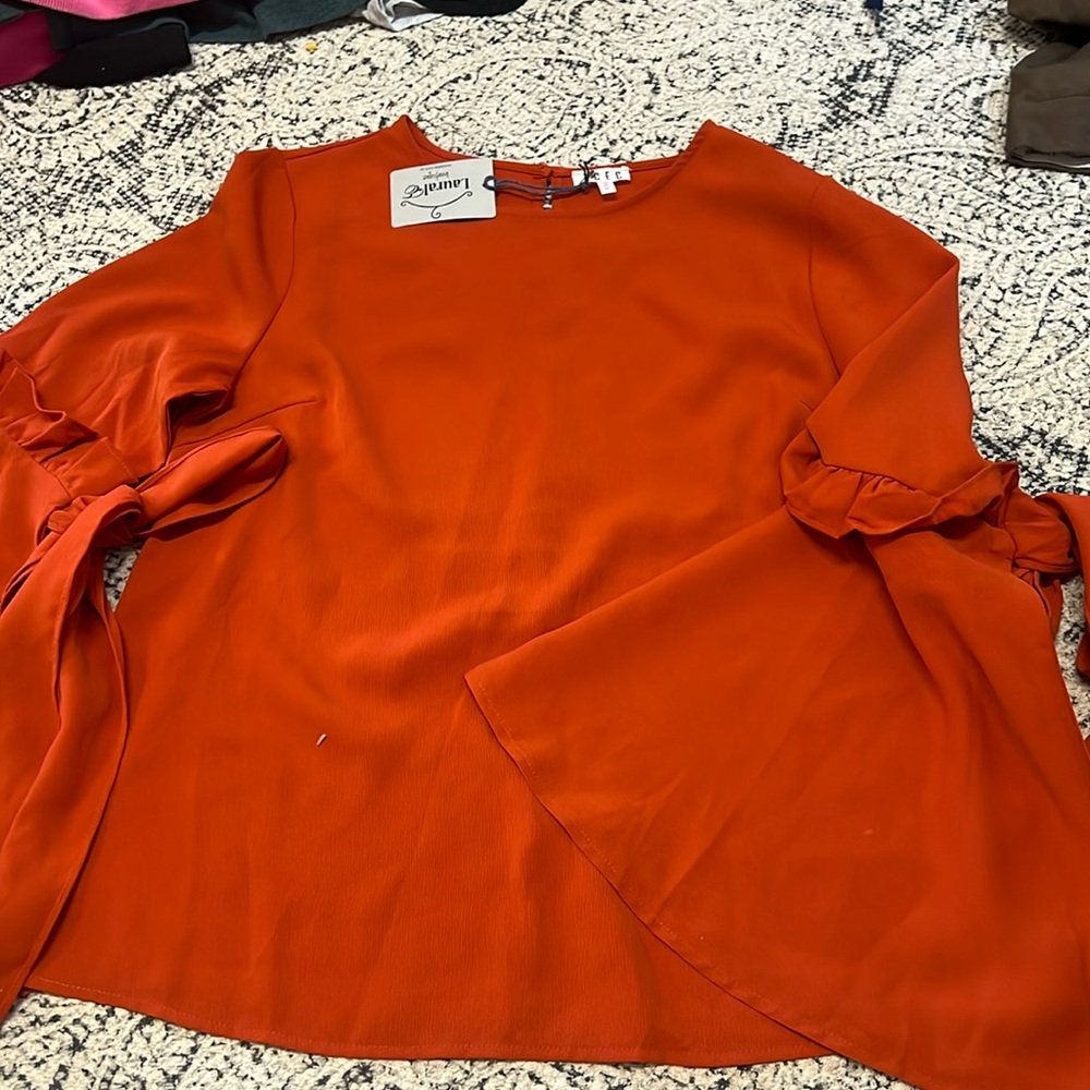 Beautiful bell-sleeve top